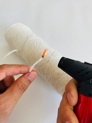 白色セラミックボイラー熱密封ロープ 噴霧用シルクマップ製造技術