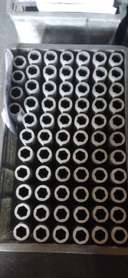 青銅や銅の溶融のために黒で覆われたカスタマイズされたグラフィット模具