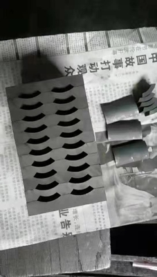 工業級半導体シリコン・ウェーファー用のカスタマイズされた2200-3000グラフィットヒーター