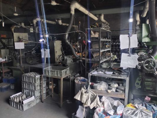 黒い色で連続鋳造の銅のためのカスタマイズ可能な他の形グラフィット模具