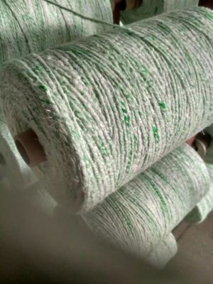 パーソナライズされたサイズ 1000c 複合 トラペゾイド 絶縁毛布 セラミック繊維布