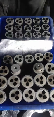 1.85-1.91g/cm3 内側で塗装されたグラフィット模具 銅/銅/銅鋳造 滑らかな内側