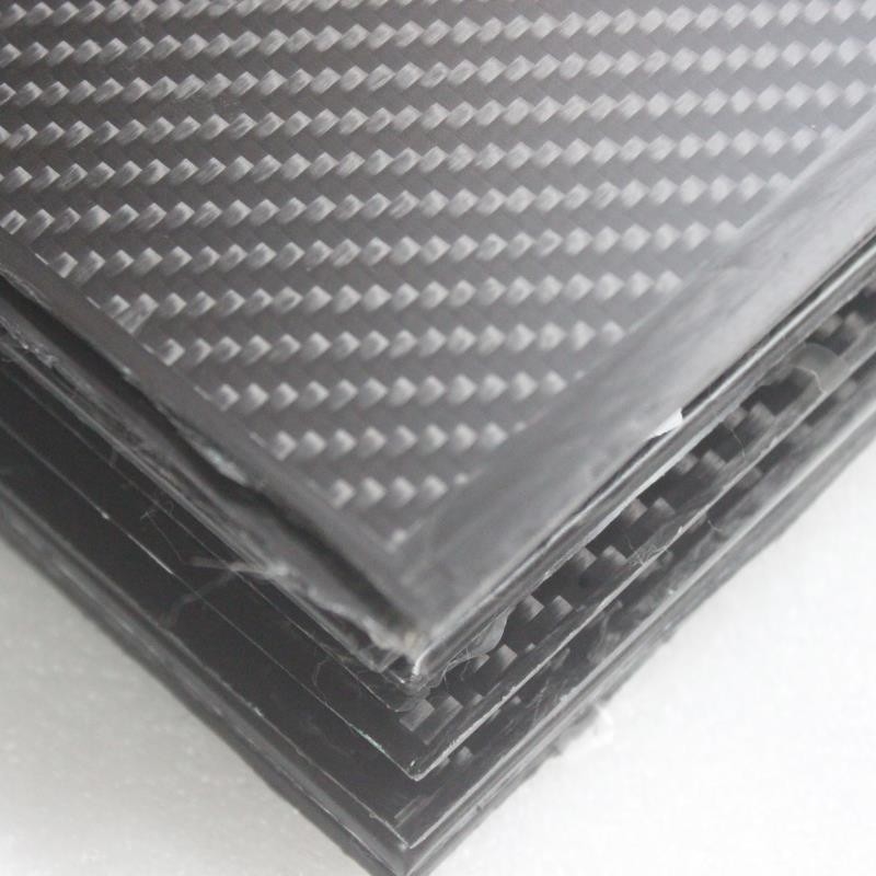 1mm 2mm 3mm 10mmまで 3kカーボンファイバーシートとUSDサポートのカスタマイズ